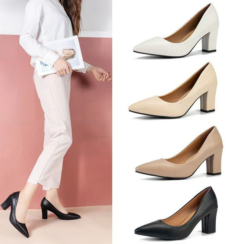 Chaussures simples élégantes classes et tendance pour femmes avec talons épais et tempérament. Nouvelles chaussures de travail d'automne à bout pointu avec bouche peu profonde et talons hauts individu