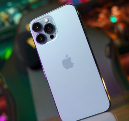 IPhone 13 Pro Max téléphone portable d’occasion neuf à 99%